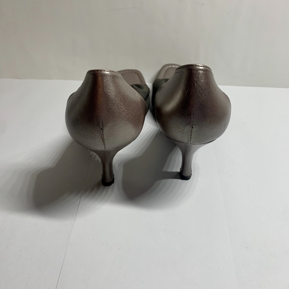 Donald J Pliner Heels (women) - Picture 4 of 6